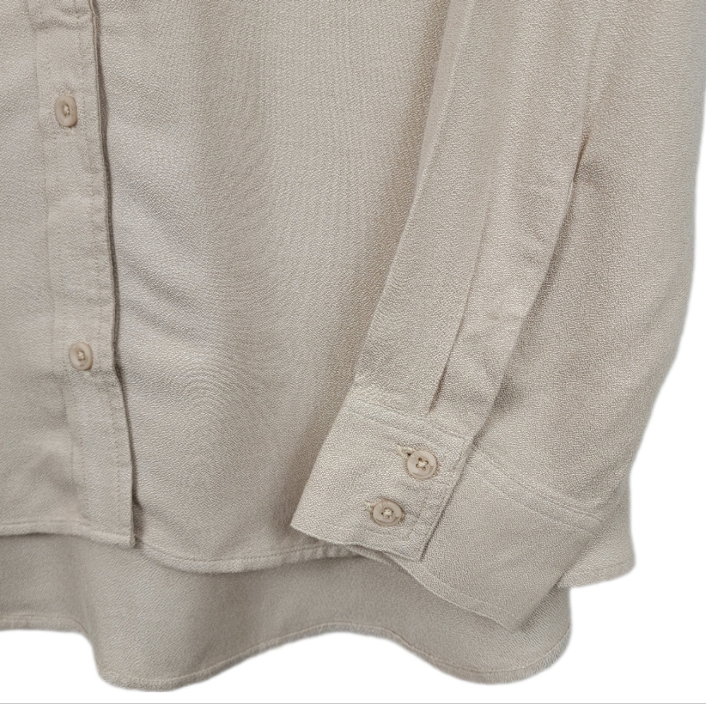 🆕️Side Stitch Los Angeles Soft Flowy Longsleeve Button-up Shirt - Picture 4 of 7